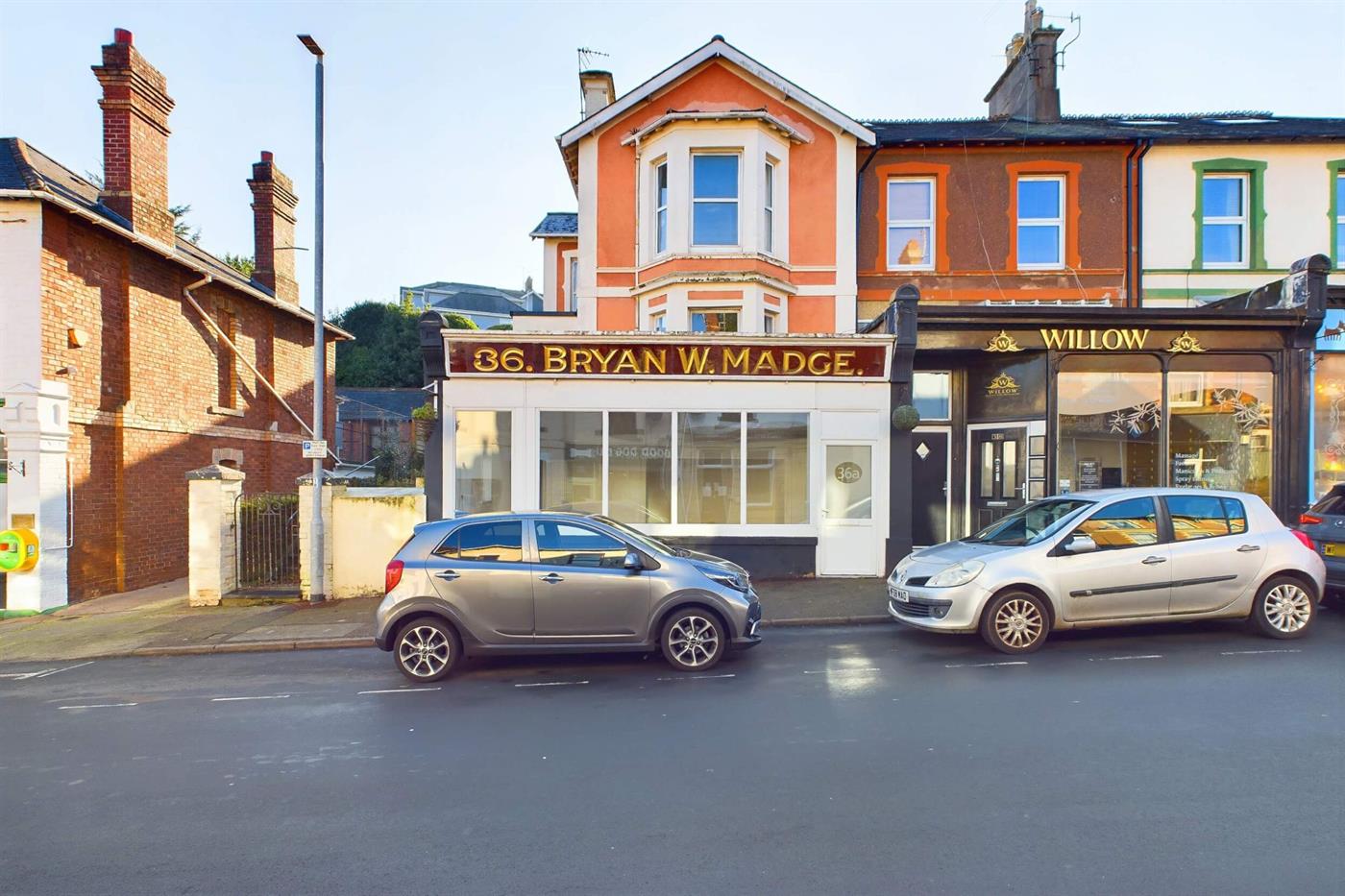 Shop to Rent: Walnut Road, Chelston, Torquay, TQ2 6HS