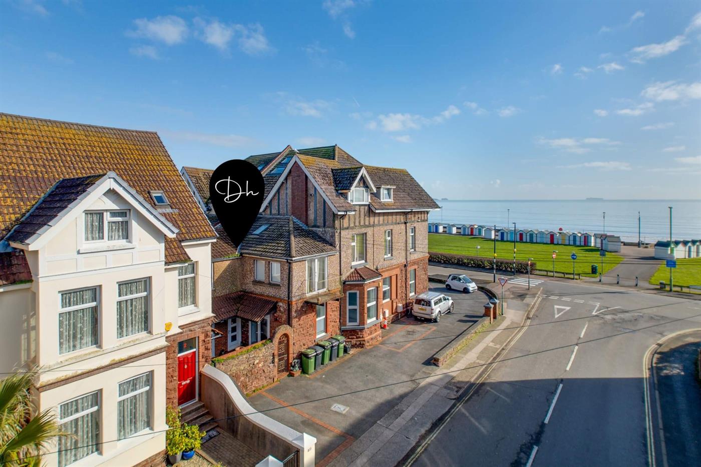 3 Bedroom Terraced House for Sale: Casa Marina, Marine Drive, Paignton, TQ3 2NS