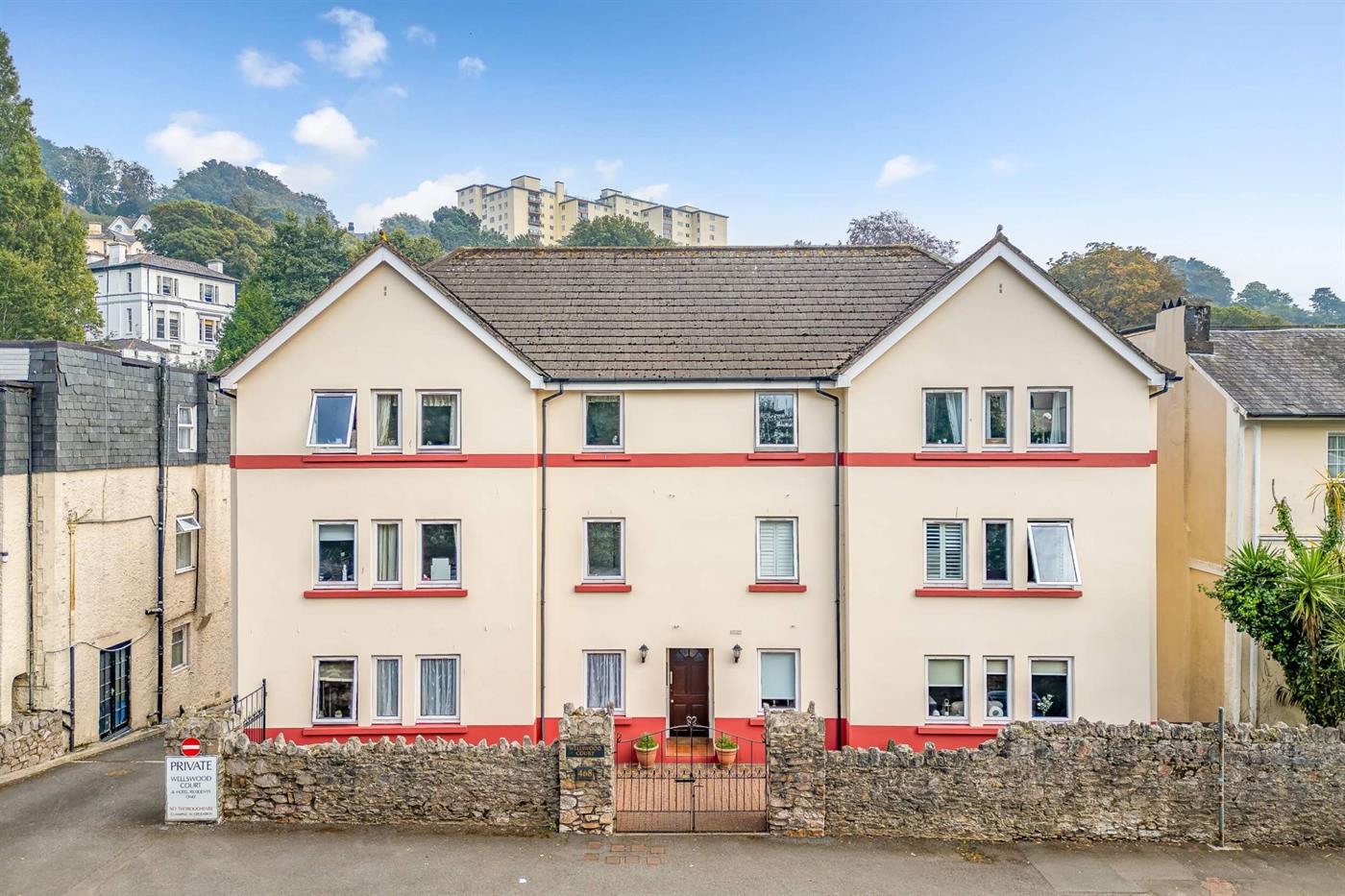 2 Bedroom Apartment for Sale: Wellswood Court,  Babbacombe Road, Torquay, TQ1 1HN